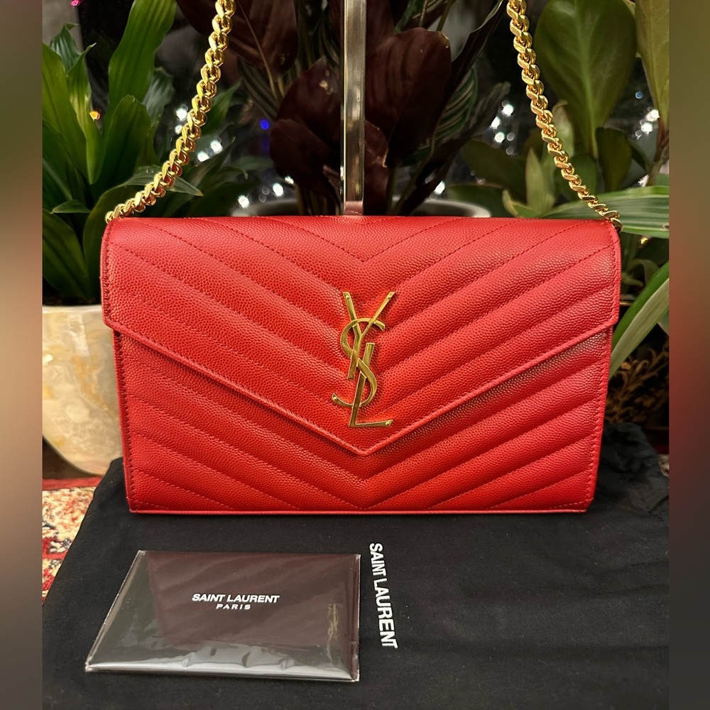 YSL Envelope Chain Wallet in Grain de Poudre